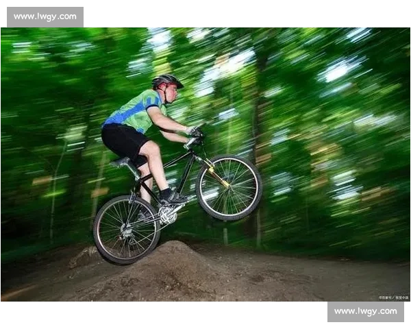 极限自行车赛道挑战激情与速度极限全程回顾