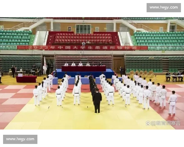 柔道比赛中的力量与智慧碰撞 深刻体验竞技精神与团队合作的融合